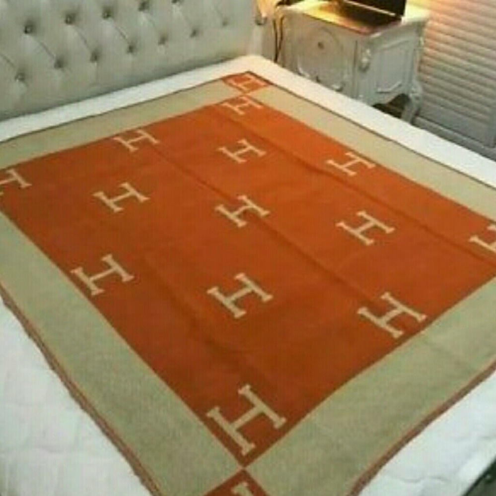 H blanket